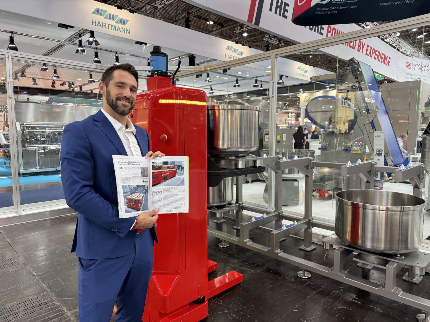 “Proxaut, la “sartoria dell’AGV”, dove si progettano e si realizzano modelli personalizzati, speciali, cuciti sulle esigenze del cliente” “Proxaut, la “sartoria dell’AGV”, dove si progettano e si realizzano modelli personalizzati, speciali, cuciti sulle esigenze del cliente”