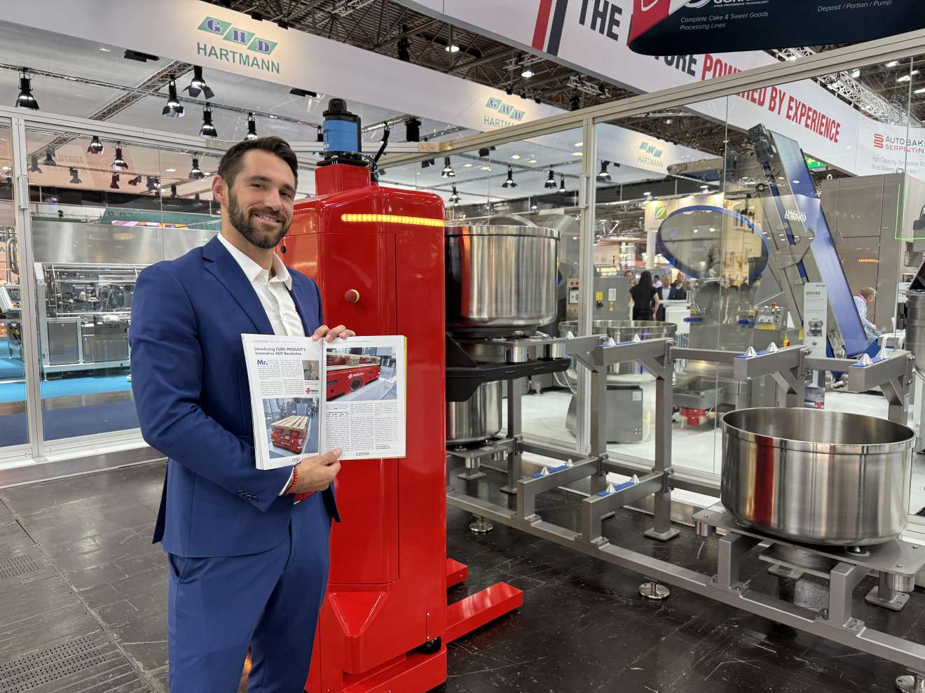 “Proxaut, la “sartoria dell’AGV”, dove si progettano e si realizzano modelli personalizzati, speciali, cuciti sulle esigenze del cliente” “Proxaut, la “sartoria dell’AGV”, dove si progettano e si realizzano modelli personalizzati, speciali, cuciti sulle esigenze del cliente”